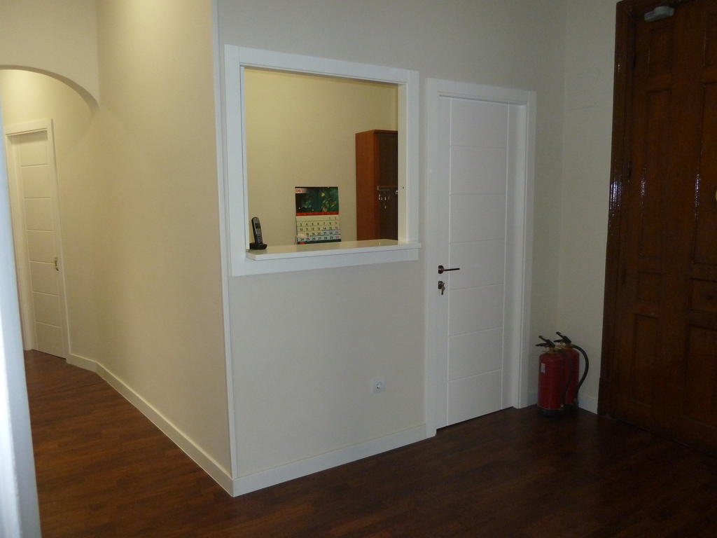 Hostal Mayor Madrid Ngoại thất bức ảnh