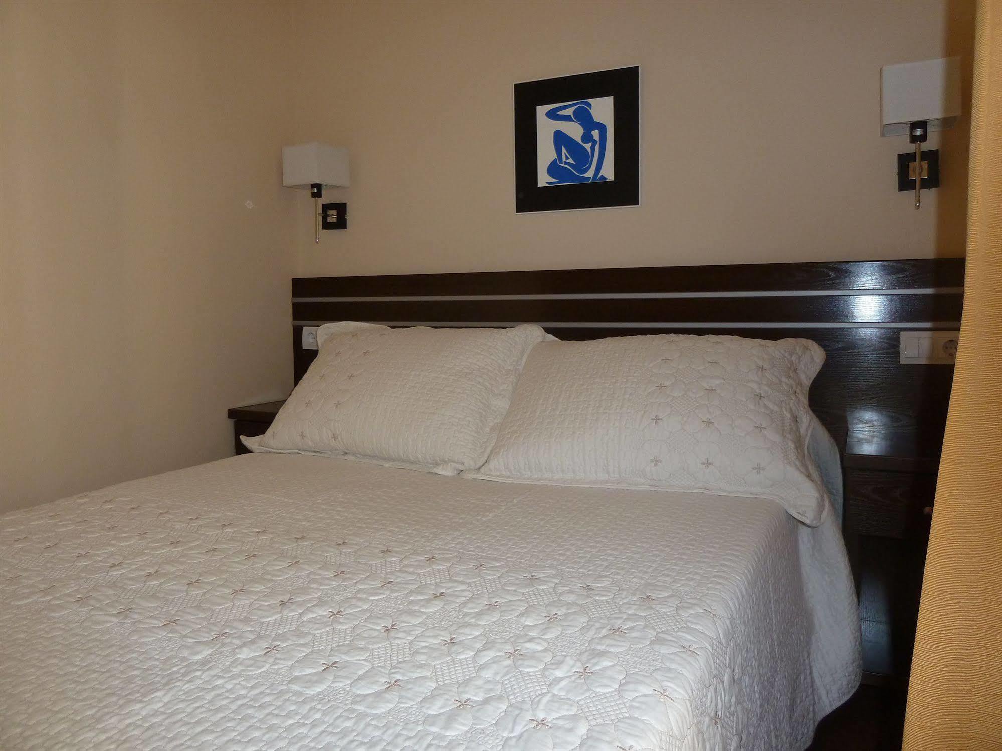Hostal Mayor Madrid Ngoại thất bức ảnh